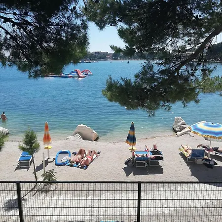 Kinderfreundliches Mit Garten Apartamento Split
